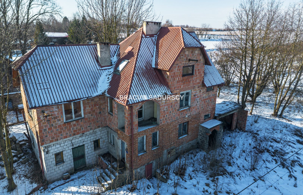 Dom na dużej działce- Łuczyce