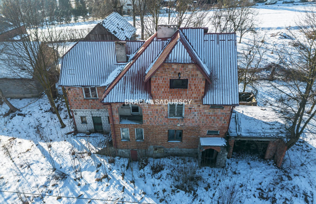 Dom na dużej działce- Łuczyce