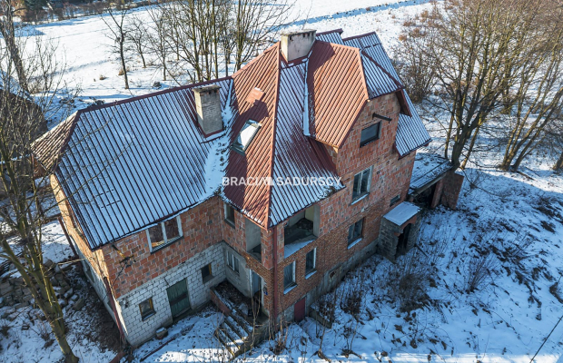 Dom na dużej działce- Łuczyce