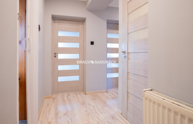 Wieliczka, dom w zabudowie szeregowej z działką 