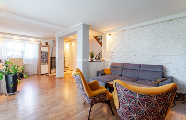 2 domy na 20 arowej działce- Dziaduszyce