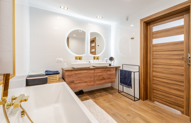 Nowoczesny dom z odzielnym garażem- Zawada