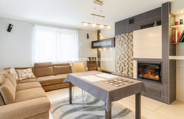 Dom w Wieliczce - wysoki standard - taras - ogród