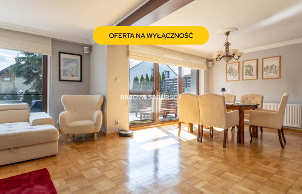 Zadbany dom wolnostojący ul. Wybickiego.