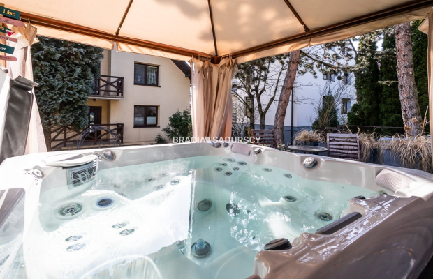 Zadbany dom wolnostojący ul. Wybickiego.