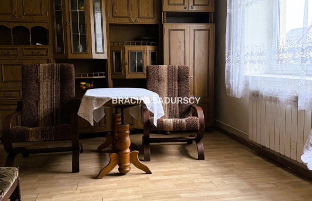 dom z 18 ar działki w gm. Czernichowie