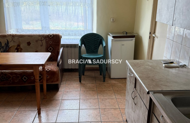 dom z 18 ar działki w gm. Czernichowie