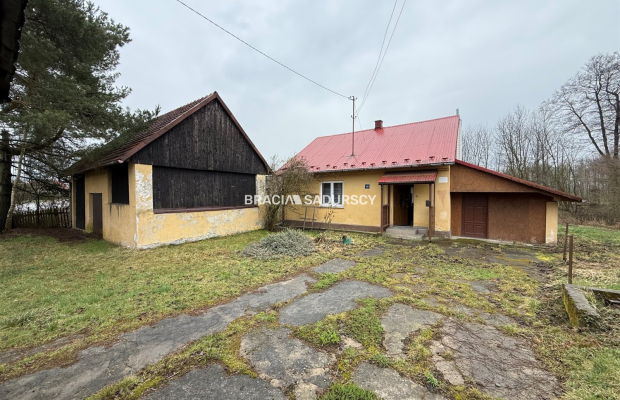 dom z 18 ar działki w gm. Czernichowie