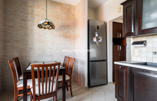 Dwa duże mieszknia + lokal usługowy, wysokie ROI