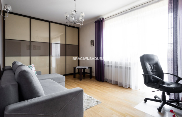 Dwa duże mieszknia + lokal usługowy, wysokie ROI