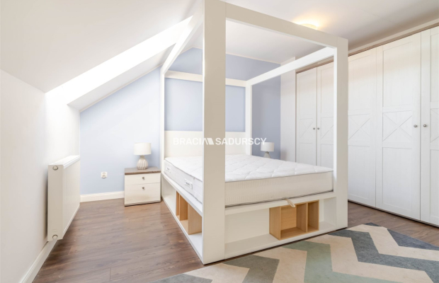 Urokliwa szeregówka w zielonych Krzysztoforzycach 