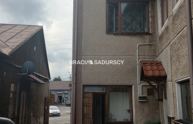 Dom 90m z Lokalem usługowym Rynek Bodzentyn