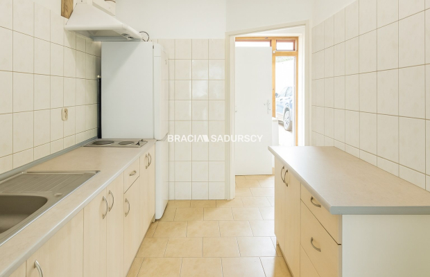 Dom 90m z Lokalem usługowym Rynek Bodzentyn