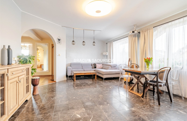 Dom 253m2 działka 10ar podpiwniczony Bieżanów