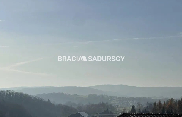 Dom z garażem i pięknym widokiem – Głogoczów