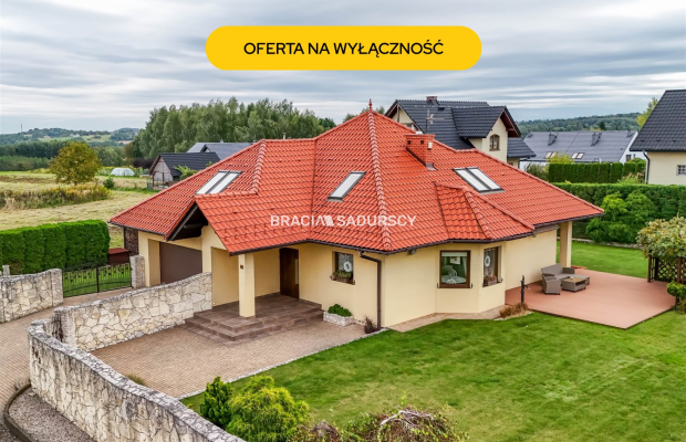 Komfortowy dom pod Wieliczką na dużej działce