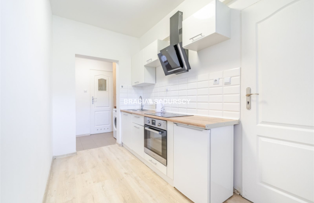 4 niezależnie miszkania / świetna lokalizacja