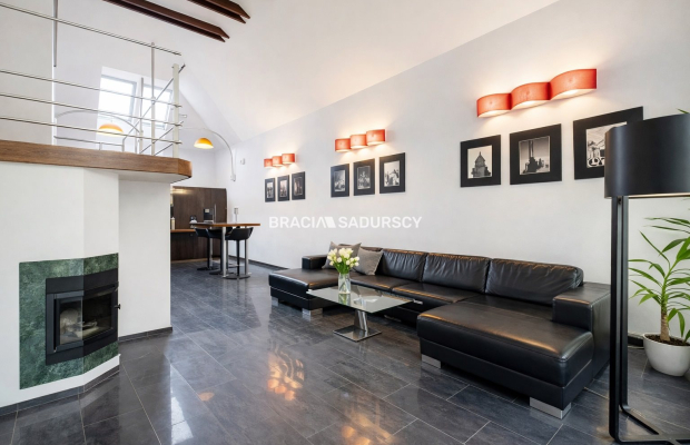 Dom Lusina, Mogilany