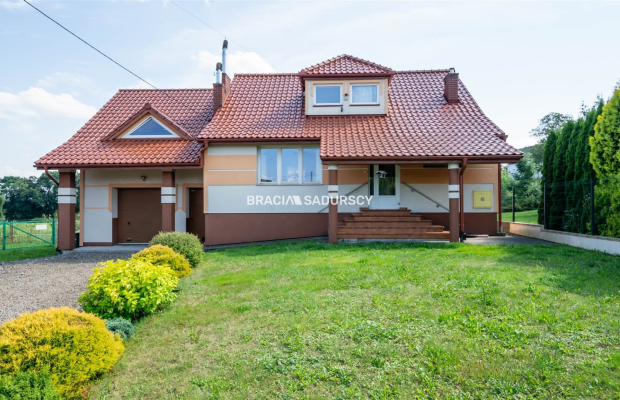 Dom z dużą działką budowlaną k. Niepołomic