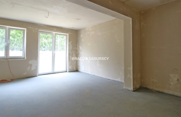 Konary, gm. Mogilany. Nowo wybudowany dom