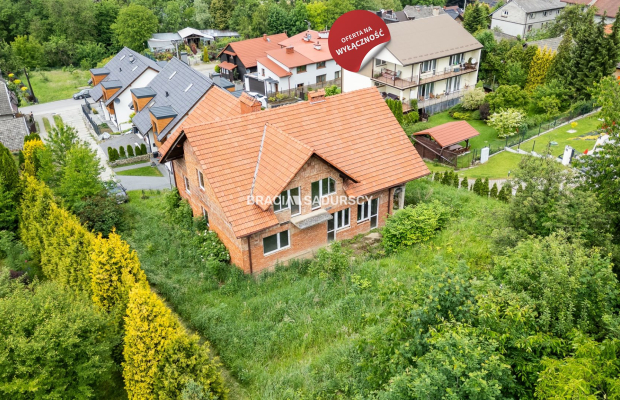 Dom wolnostojący na 7 arowej w Myślenicach 