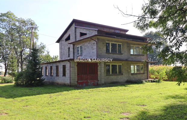 Sieradzice gmina Kazimierza Wielka 2 domy 