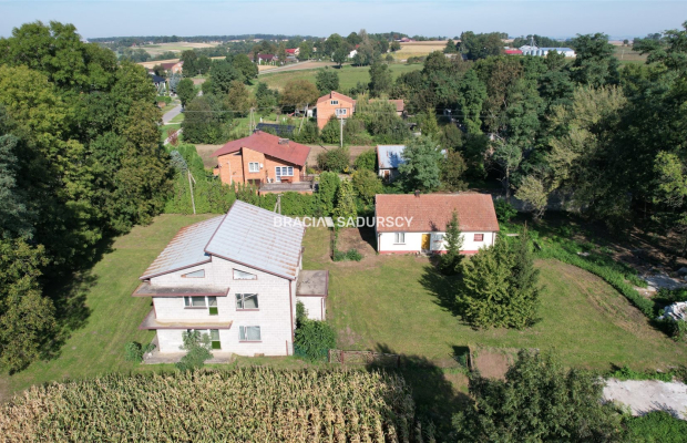 Sieradzice gmina Kazimierza Wielka 2 domy 