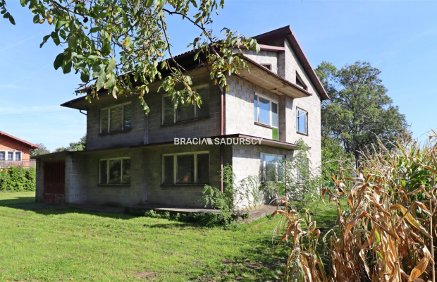 Sieradzice gmina Kazimierza Wielka 2 domy 