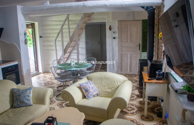 Chronów, gm. Bochnia. Klimatyczny dom z bali 