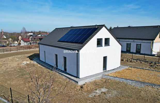 ​​​​​  Dom wolnostojący w Inwałdzie - nowoczesna stodoła z antresolą  
  Oferujemy do sprzedaży wyjątkowy, energooszczędny dom 