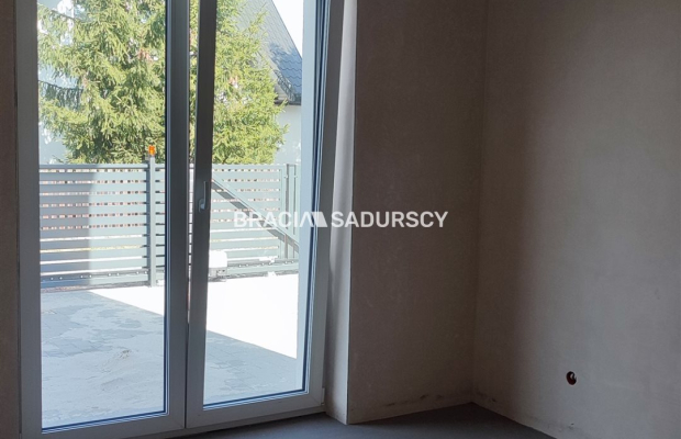 Mam przyjemność zaoferować Państwu mieszkanie w domu typu bliźniak w pięknej, cichej okolicy w miejscowości Borek Szlachecki po