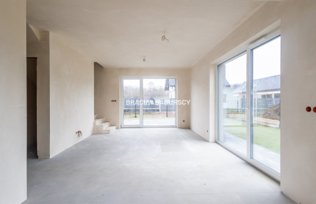 Dom w stanie deweloperskim, gotowy do zakupu