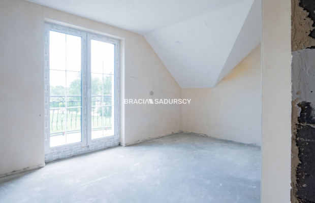 Na sprzedaż piękny wolnostojący dom w Dąbrowie Szlacheckiej, Wołowice.  
 
Stan deweloperski. 
Wykonany według projektu Bella S