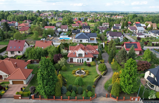 Gustowny dom rezydencyjny