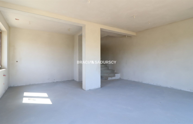 Na sprzedaż: nowoczesny, energooszczędny dom jednorodzinny w Dojazdowie - tuż obok Krakowa   

 Agencja nieruchomości Bracia Sa