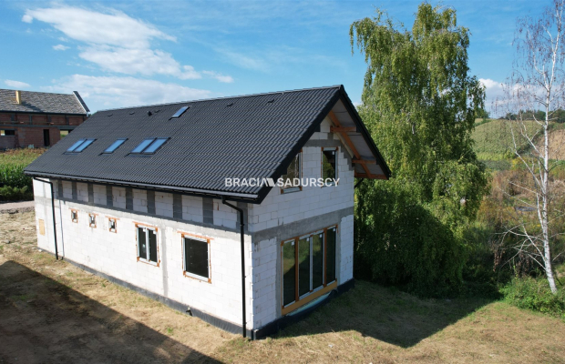 Na sprzedaż: nowoczesny, energooszczędny dom jednorodzinny w Dojazdowie - tuż obok Krakowa.   
  

 Agencja nieruchomości Braci