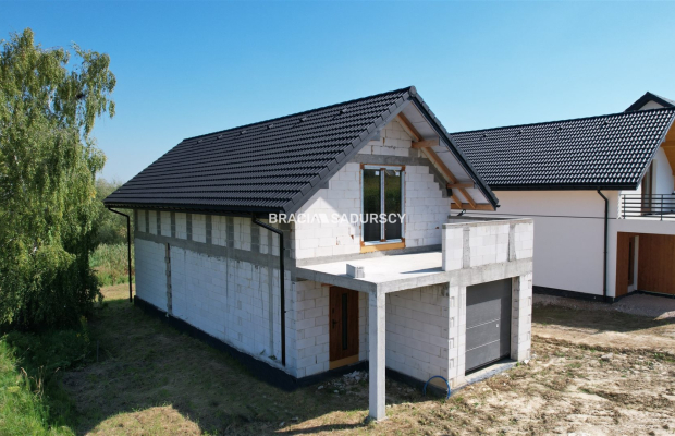 Na sprzedaż: nowoczesny, energooszczędny dom jednorodzinny w Dojazdowie - tuż obok Krakowa.   
  

 Agencja nieruchomości Braci