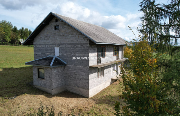 DOM 192 M2 STAN SUROWY 7 POKOI WIDOK RUPNIÓW