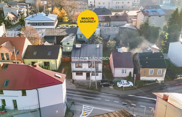 DOM Z OGRODEM I GARAŻEM - SKAŁA K. KRAKOWA  

 Na sprzedaż dom jednorodzinny o powierzchni ok. 150 m² z wysokim poddaszem do ad