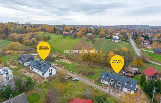 Dom w zabudowie bliźniaczej, Koźmice Wielkie