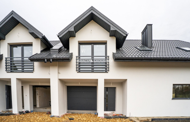 Dom w zabudowie bliźniaczej, Koźmice Wielkie