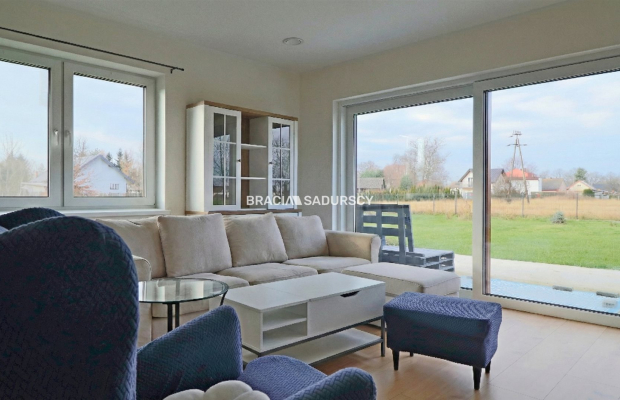 Dom, Kraków, ul Rumiakowa, 165 m 2 , działka 10 a, 1697 tys zł.  
 
Na sprzedaż nowoczesny dom jednorodzinny z 2023 roku, położ