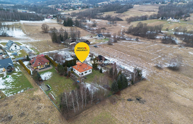 Krzyszkowice dom 260 m2 działka 18 arów