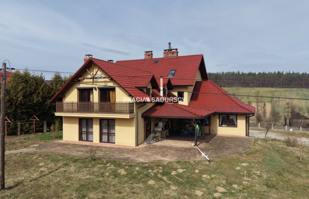 Duży dom 631 m² + 1,76 ha | potencjał inwestycyjny