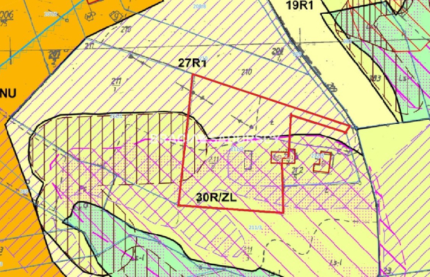 Działka rolna z drewnianym domem Nowa Wieś 