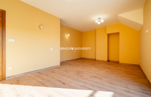 Wysoki Standard, 220 m2, 4,5 arowa dzaiłka, NOWY