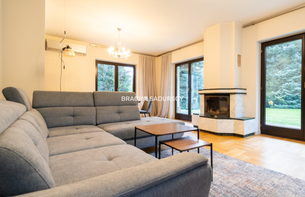 Na wynajem rezydencja, Wola Justowska/wysoki stand