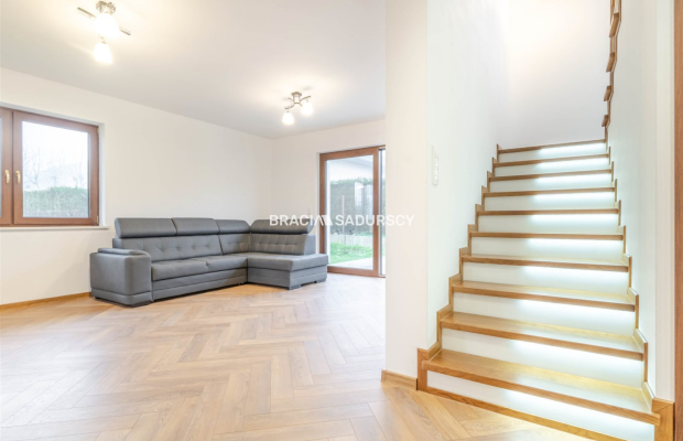 Nowy dom 6pokoi 160m2 działka 7arów Wieliczka