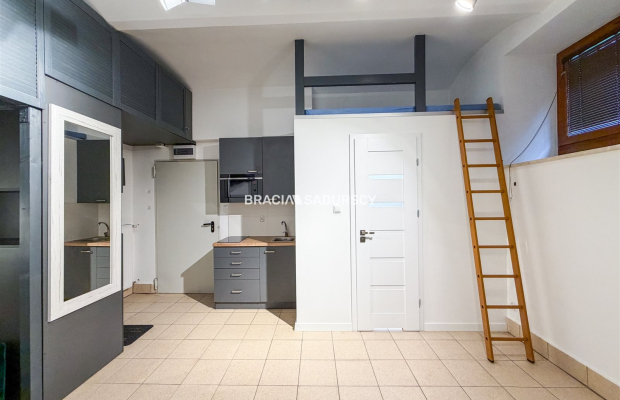 Lokal użytkowy / 22 m² / Lubicz / centrum 