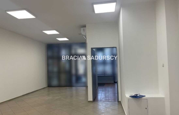 Lokal usługowy 63m2 na sprzedaż